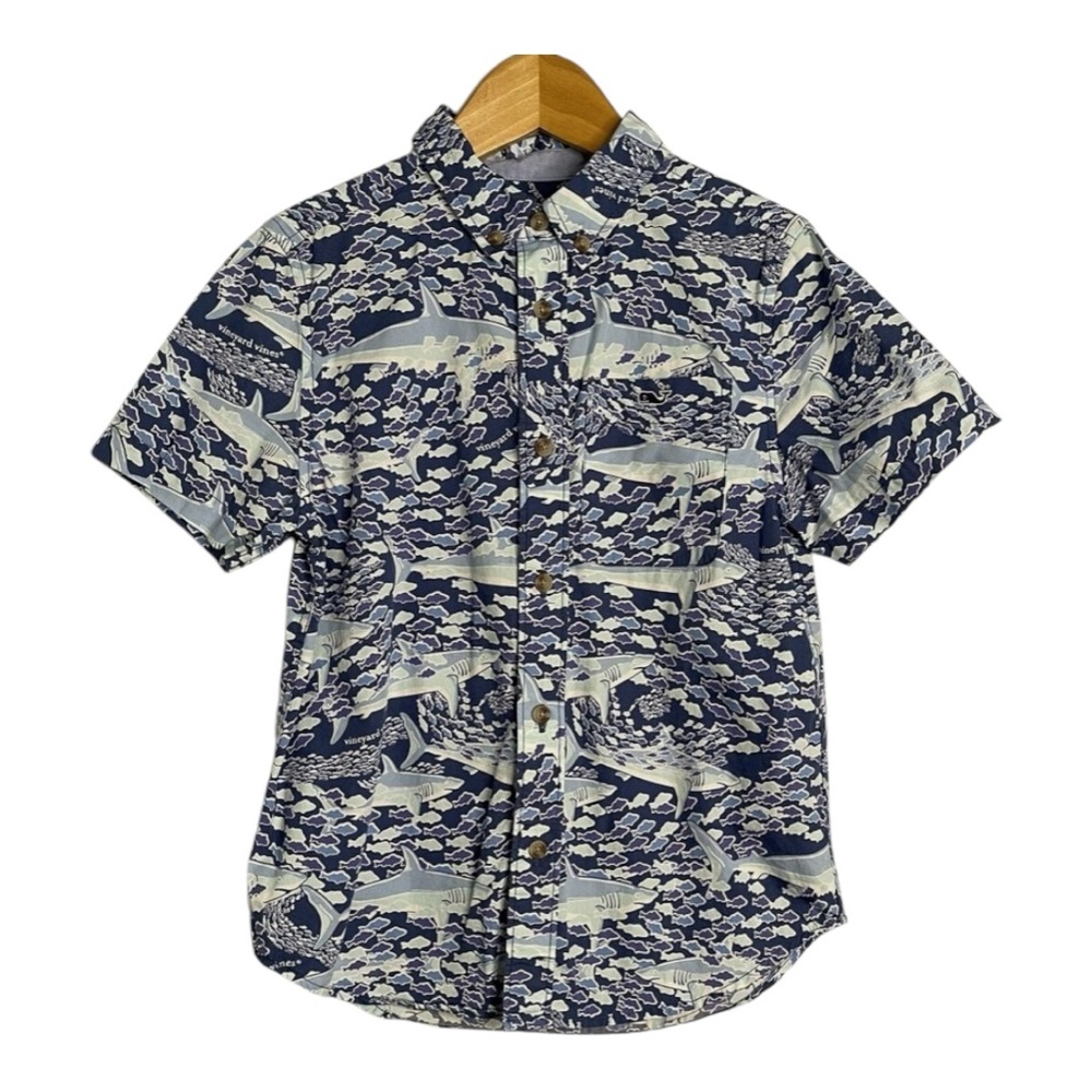 Vineyard&Vines cotton blue shark 4t boys button up short sleeved shirt.
